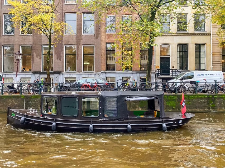 Amsterdam: Smoke and Lounge City Boat Cruise - FAQ