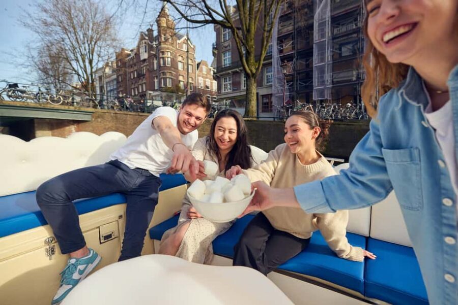 Amsterdam: Smoke & Cruise on covered Cannabis Boat With Bar - Should you book this smoke & cruise?