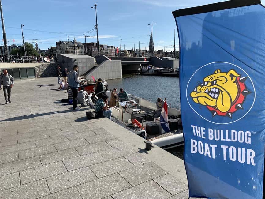 Amsterdam: The Bulldog Boat Smoke-Friendly Cruise & 2 Drinks - Drinks and BYO Weed: What’s Included, What’s Not