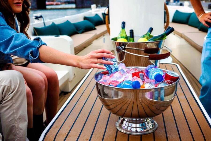 Amsterdam: The Newest Canal Cruise with Drink Option - The canal route: what you’ll see from the water