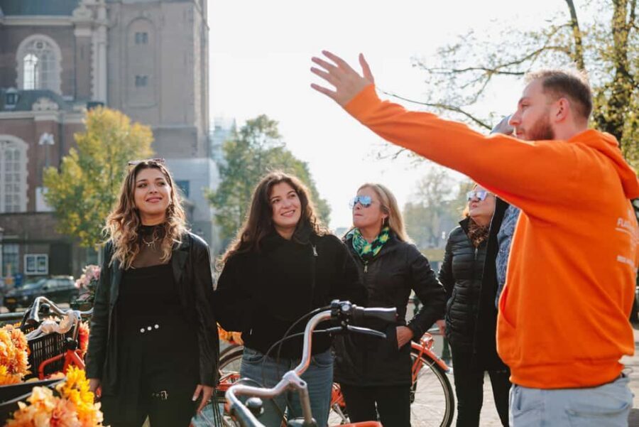 Amsterdam: Top Highlights Guided Bike Tour - The 3-speed bikes, helmets on request, and what that means for you