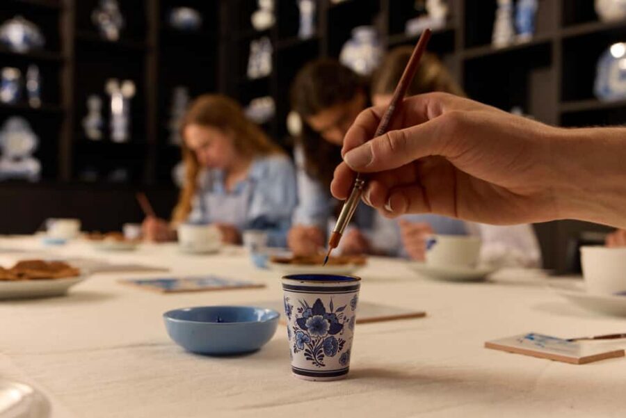 Amsterdam: Traditional Dutch Blue Tile Painting Workshop - Stencils, brush technique, and how you get crisp results