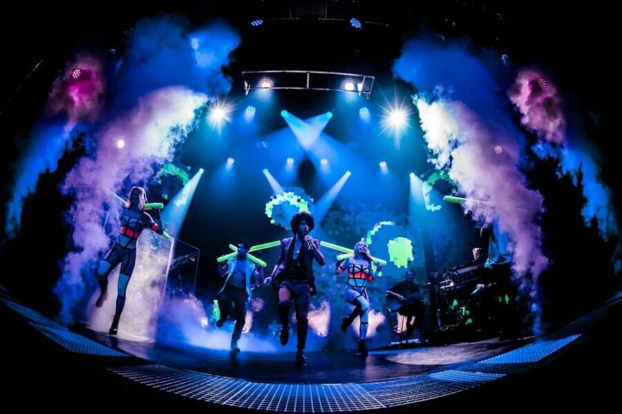 Amsterdam: VEGAS Dinner Show with 3-Course Sharing Menu - The 3-Course Shared Menu: Included, But Not the Whole Story