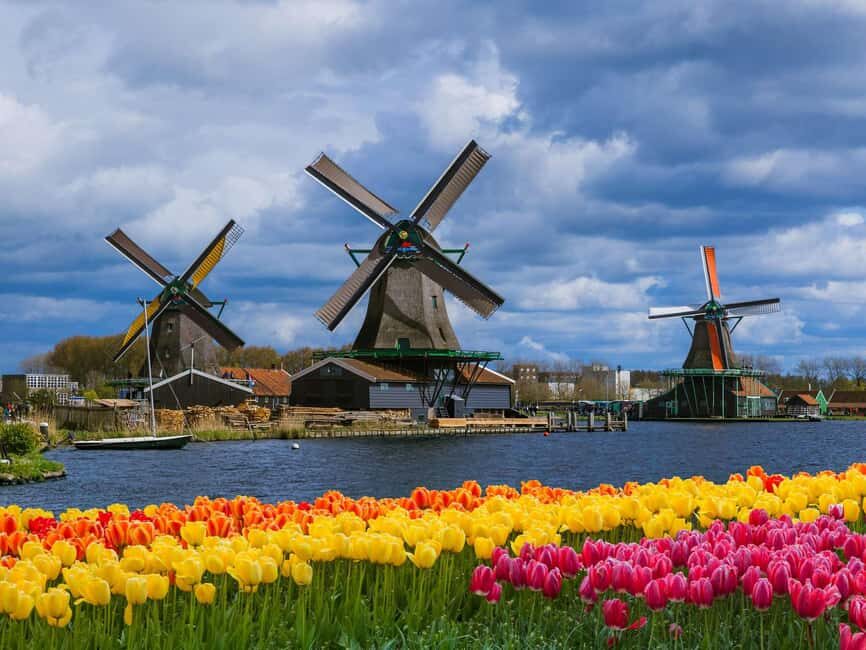 Amsterdam: Zaanse Schans, Cheese Tasting & Volendam Tour - Getting There: The Midibus Ride, Video Guide, and Easy Pickup