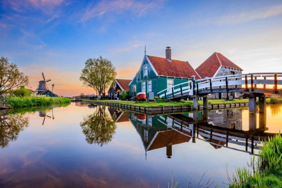 Amsterdam: Zaanse Schans, Cheese Tasting & Volendam Tour - Should You Book This Zaanse Schans, Cheese Tasting, and Volendam Tour?