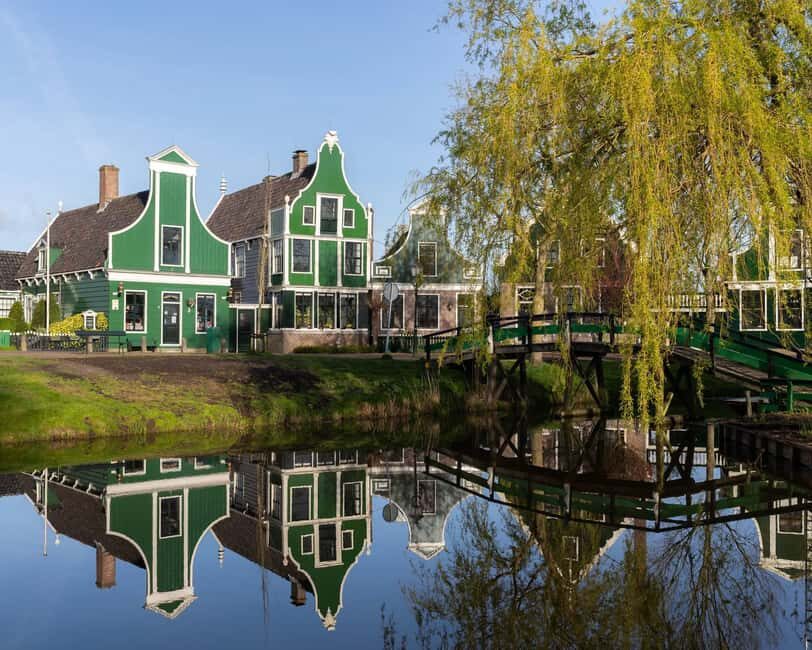Amsterdam: Zaanse Schans, Cheese Tasting & Volendam Tour - Zaanse Schans Windmill Village: Your 90 Minutes to Wander Like a Local