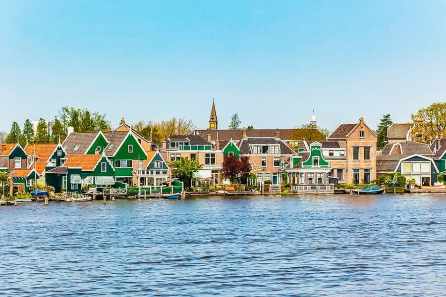 Amsterdam: Zaanse Schans, Edam, Volendam & Marken Bus Tour - Wooden shoe factory and clogs: the demo that actually teaches