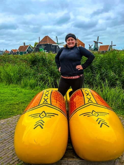Amsterdam: Zaanse Schans Windmills & Zaandam E-Bike Tour - What to bring (and what to skip) for an easy ride