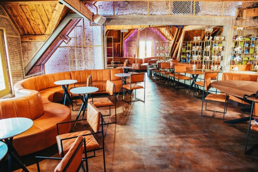 Amsterdam's Weirdest Museum: Ripley's Believe It or Not! - The lounge and Dam Square views: what to do when you need a break