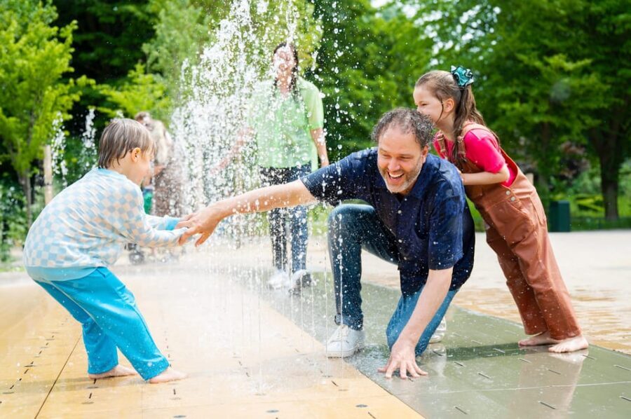 Biddinghuizen: Walibi Holland Entry Ticket - Accessibility and Who This Day Works Best For
