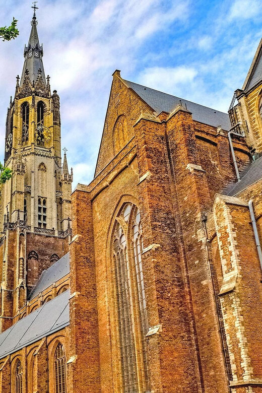 Delft: City Center Walking Tour - Secret corners, canalside nooks, and a viewpoint payoff