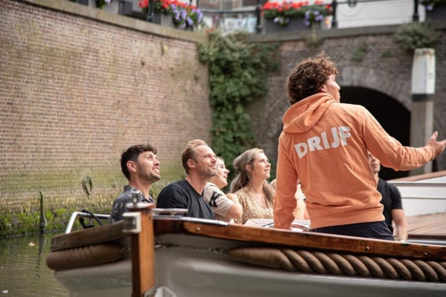 Dordrecht: City Canal Cruise - The guide’s energy is the real engine
