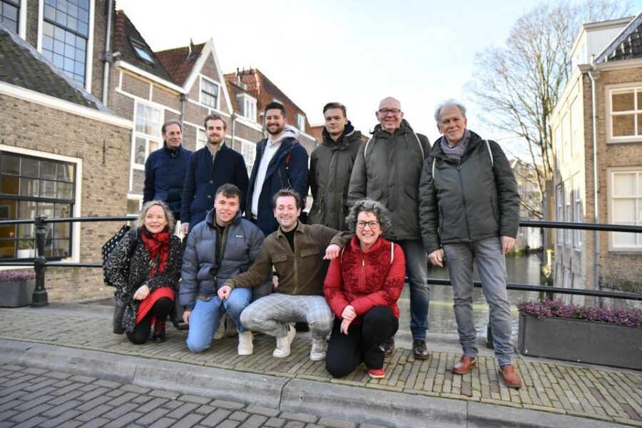 Dordrecht: Highlights and Hidden Gems Walking Tour - Great Church and City Hall: the civic power behind the stones