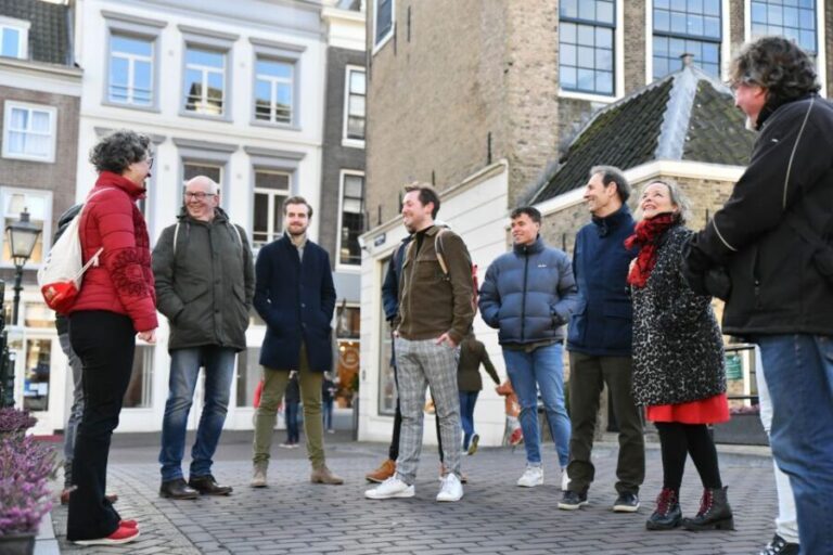 Dordrecht: Highlights and Hidden Gems Walking Tour - Starting at Voorstraat: where you’ll get your bearings fast