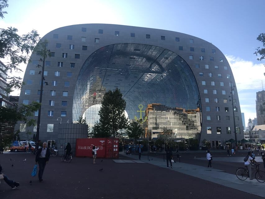 From Amsterdam: Day Tour to Rotterdam, Delft and The Hague - Tour comfort and guide style: small-group momentum matters