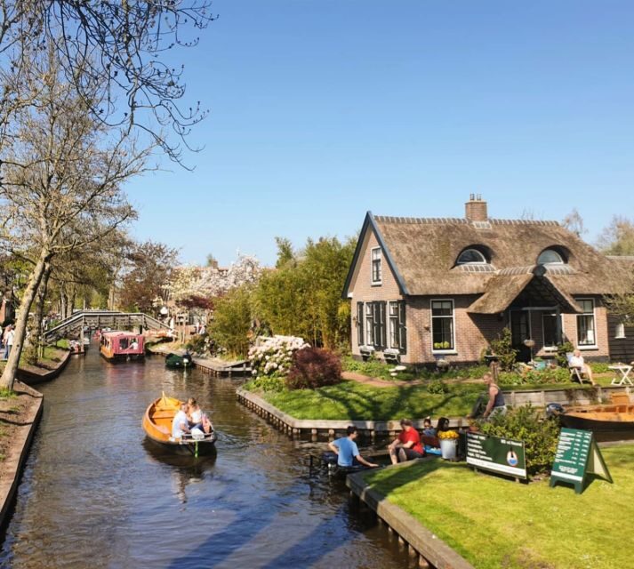 From Amsterdam: Giethoorn Day Trip with Small Electric Boat - Lunch and Photo Stops: How to Use the Middle of the Day