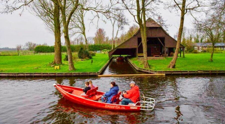 From Amsterdam: Giethoorn Guided Day Trip with Canal Cruise - Getting better value from the $80 price tag