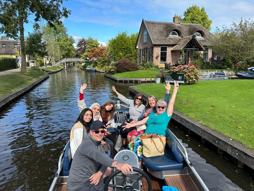 From Amsterdam: Giethoorn Small Group Tour with Boat Ride - Giethoorn Without Roads: The Whole Point of This Day Trip