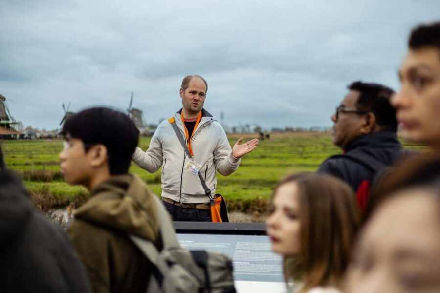 From Amsterdam: Volendam and Zaanse Schans Tour with Cheese - Who This Tour Suits Best