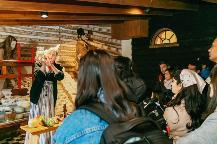 From Amsterdam: Volendam and Zaanse Schans Tour with Cheese - What the Tour Day Feels Like in Real Life