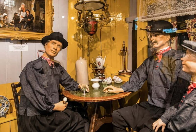 From Amsterdam: Zaanse Schans, Volendam & Marken Day Trip - Marken by Boat Across the Gouwzee: The Scenic Pause People Remember