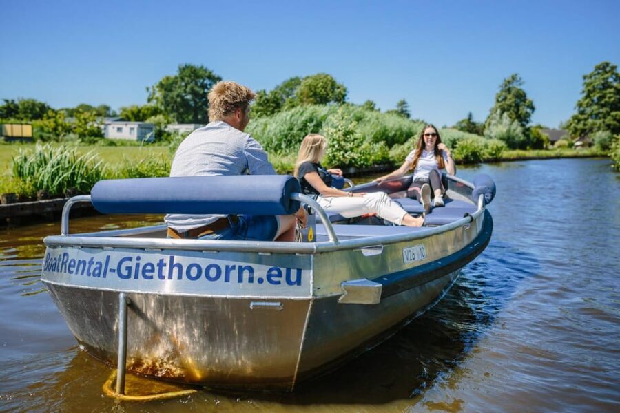 Giethoorn: Self-Drive Boat Rental for up to 8 People - Meeting point at Zuiderpad 14a: where your day starts