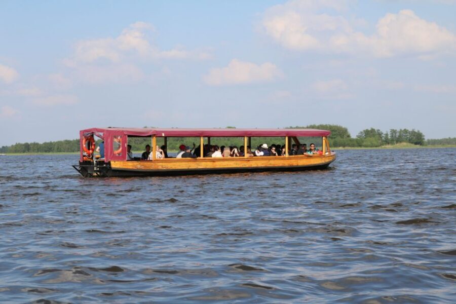 Giethoorn: Village & National Park Canal Cruise with Coffee - The Canal Portion: Giethoorn’s Car-Free Heart From the Water