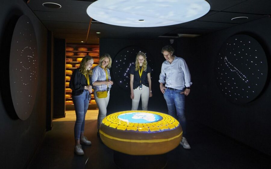 Gouda: Gouda Cheese Experience Entry Ticket - Hands-On Panels That Make Cheesemaking Stick
