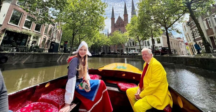 Gouda: Open Boat City Canal Cruise - The route story: the north-south canal path and the long-lock connection