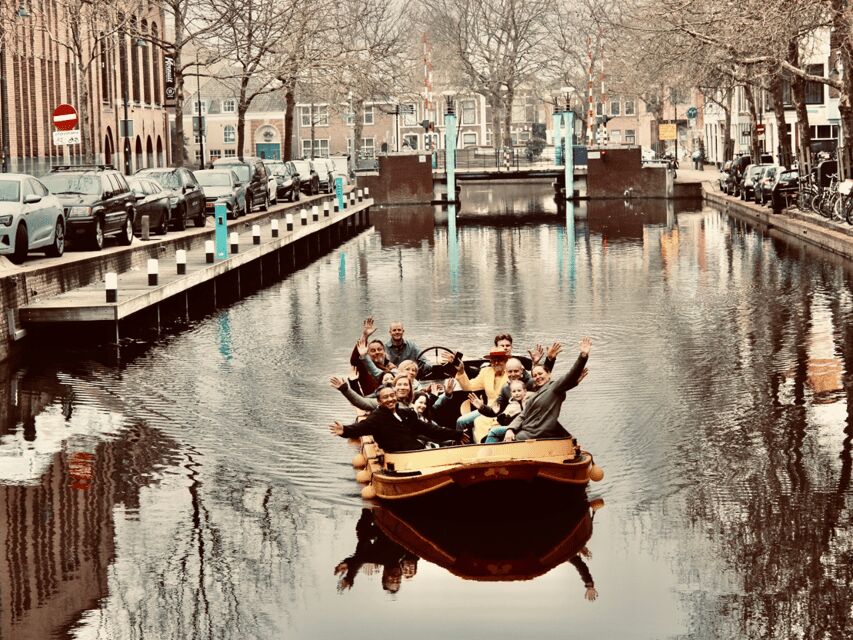 Gouda: Open Boat City Canal Cruise - Using the included map to make the cruise stick