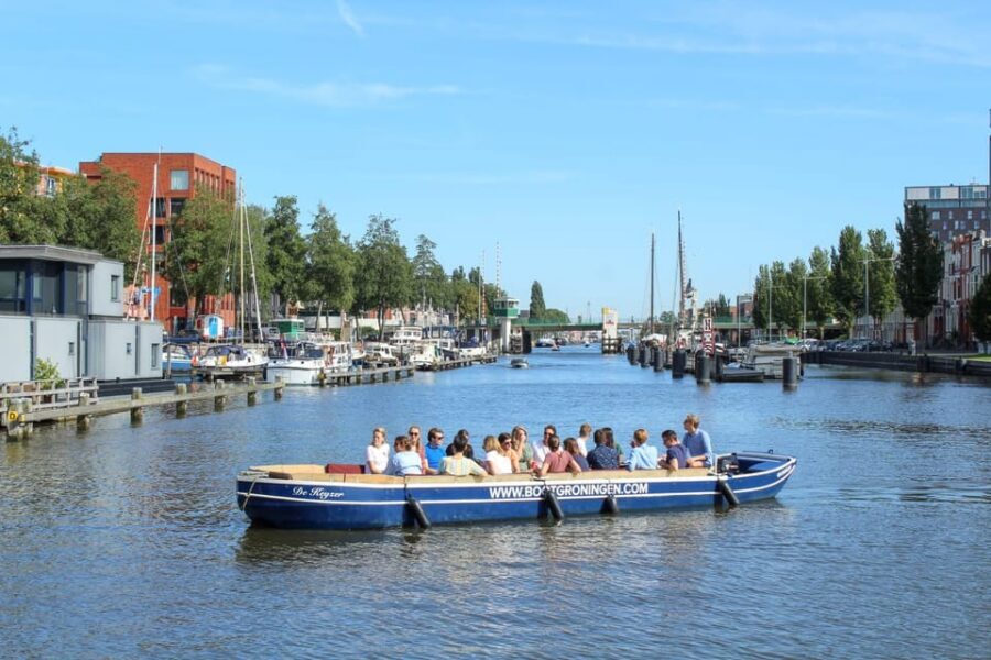 Groningen: Open Boat City Canal Cruise - Unlimited drinks: how it changes the experience