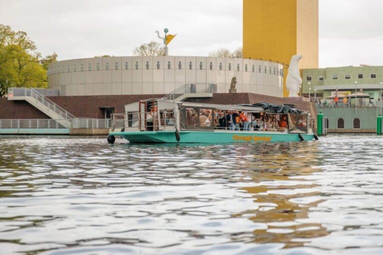 Groningen: Terrace Boat Experience with a Cozy Bar - The Cabriolet Roof and Winter Heating: Comfort You Can Control