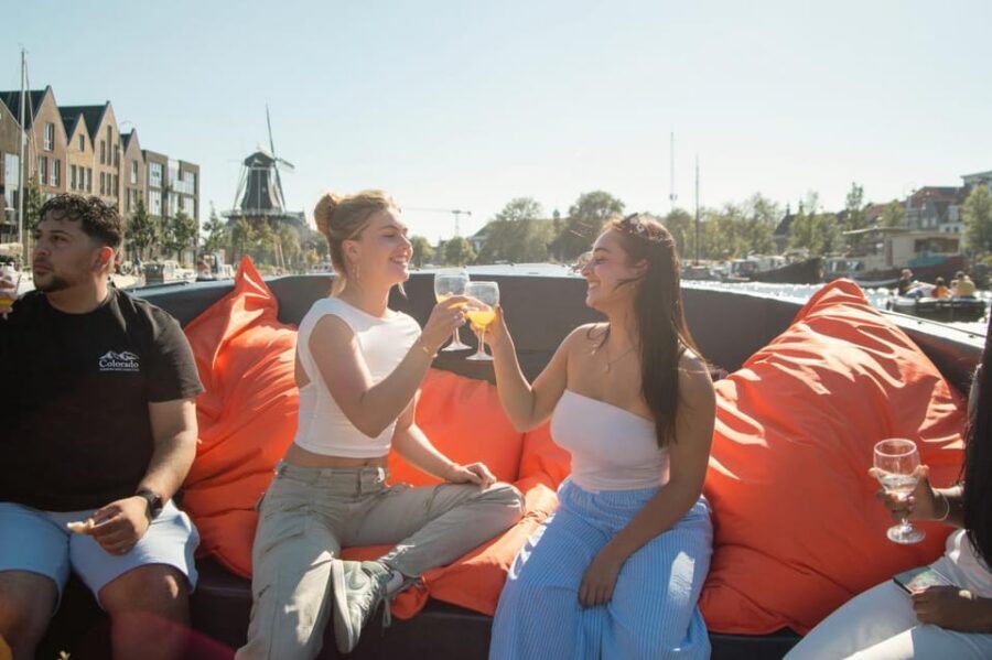 Haarlem: Sightseeing Boat Tour with Snacks and Drinks - Key highlights worth your time