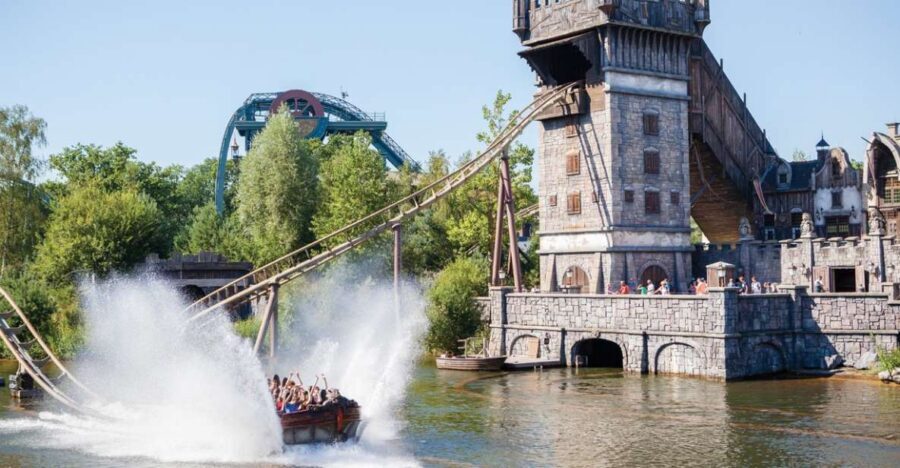 Kaatsheuvel: Efteling Theme Park Day Admission Ticket - George and the Dragon: classic Efteling storytelling payoff
