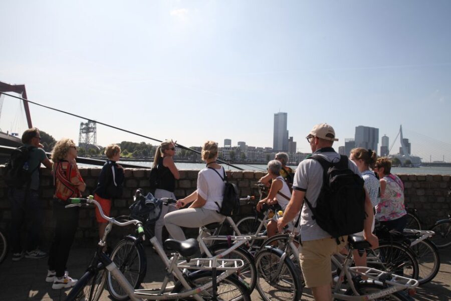 Rotterdam: 2.5-Hour Highlights Bike Tour - Kop van Zuid on the Nieuwe Maas: Port History, Reframed