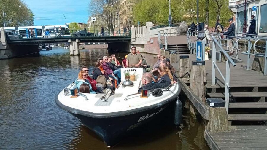 Smoke & Boat Amsterdam - The Official 420 Canal Cruise - Price and value: is $18 a good deal for this setup?