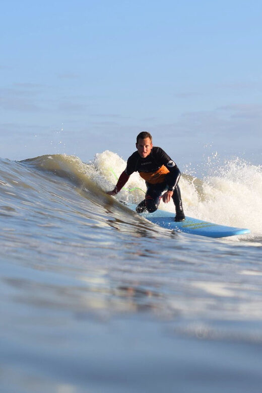 The Hague: Beginner's Surf Lesson Adults - Entering Scheveningen for your first waves
