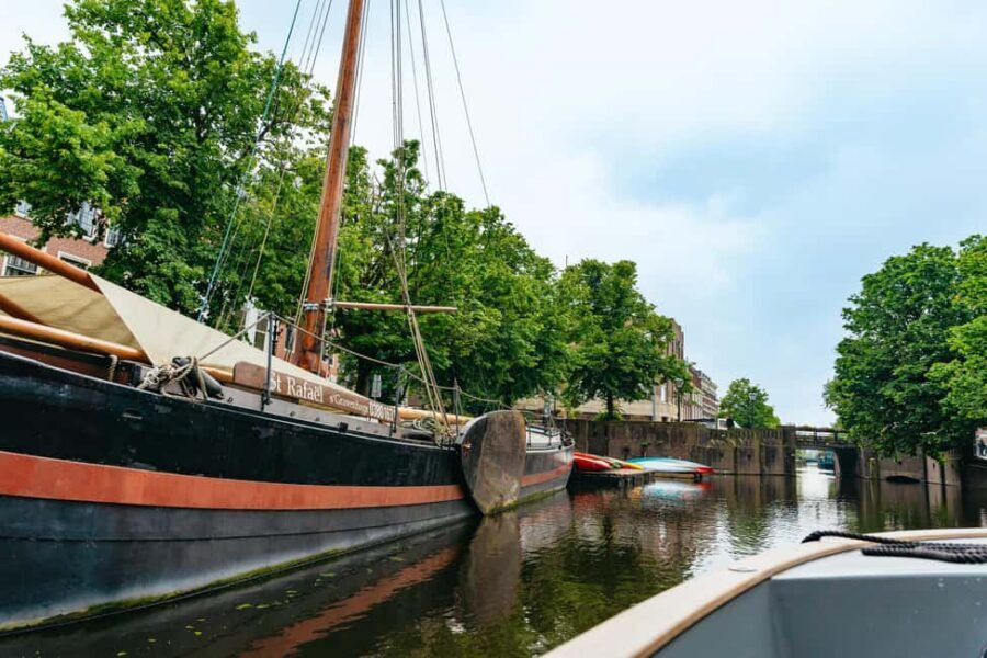 The Hague: Canal Cruise - Price and Value: Is $17 Worth It?