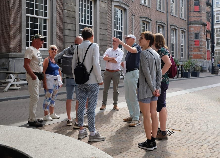 The Hague: City Walking Tour - Lange Voorhout: walking one of the Netherlands’ most beautiful lanes