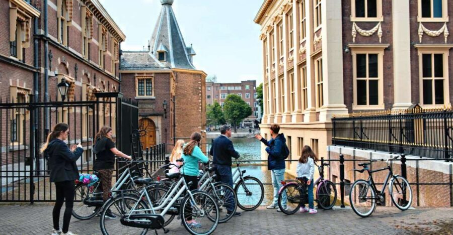 The Hague: Highlights Bike Tour - The Passage: an old shopping mall that breaks the outdoor rhythm